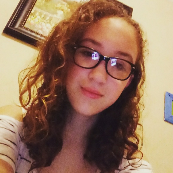 Meet your Posher, Alexis C. - Picture 1 of 1